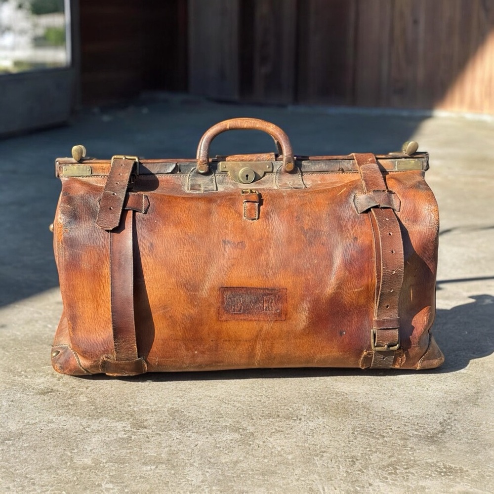 Antique vintage Thomas Fortune brown leather gladstone bag